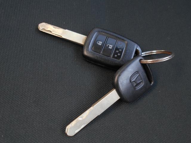 N-VAN G・ホンダセンシング 社外ナビ ワンセグTV CD再生 ブルートゥース 新品ドラレコ ハイルーフ キーレス パワーウィンドウ ETC オートエアコン クルコン チェーンベルト(16枚目)