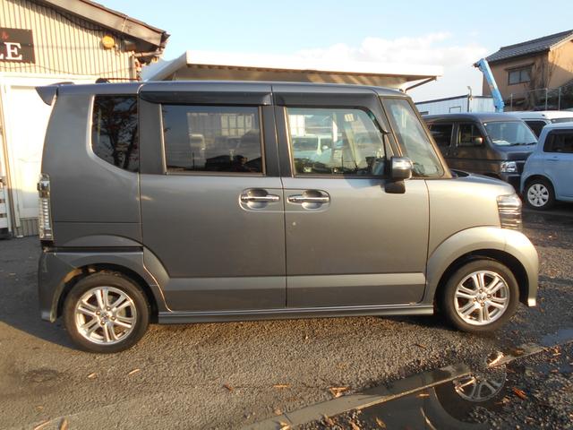 N-BOXカスタム G・Lパッケージ 純正ナビ ワンセグTV バックカメラ DVD再生 フリップダウンモニター 新品ドラレコ パワースライドドア スマートキー プッシュスタート ETC 純正アルミ 純正HID ウィンカーミラー Tチェーン(10枚目)