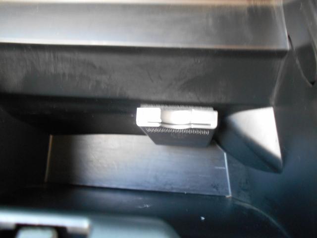 N-BOXカスタム G・Lパッケージ 純正ナビ ワンセグTV バックカメラ DVD再生 フリップダウンモニター 新品ドラレコ パワースライドドア スマートキー プッシュスタート ETC 純正アルミ 純正HID ウィンカーミラー Tチェーン(28枚目)