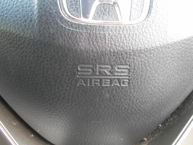 フリードスパイクハイブリッド ジャストセレクション 純正9インチナビ フルセグTV バックカメラ 新品ドラレコ 両側パワースライドドア スマートキー ETC 社外15インチアルミ ウィンカーミラー リアスポイラー 純正HID チェーンベルト(17枚目)