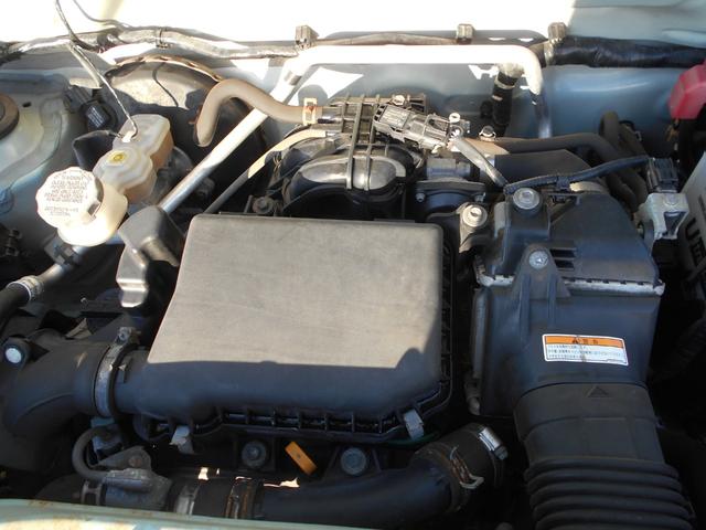 ������̃G���W���̓^�C�~���O�`�F�[���Ƃ����āA�^�C�~���O�x���g�̌������s�v�Ȃ��ԂƂȂ�܂������āA�����̕s�����p�ȂǍl����K�v������܂��񁙃��[�R�X�g�ŗ}�������M�a�ɂ͂҂�����ł���