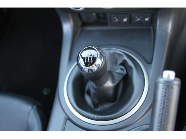 ロードスター RS RHT リトラクタブルハードトップ/BOSEサウンドシステム/6連奏CDチェンジャー/ブラックレザーシート/シートヒーター/アドバンレーシング18インチアルミ/車高調/HIDライト/オートエグゼエアクリーナー(11枚目)