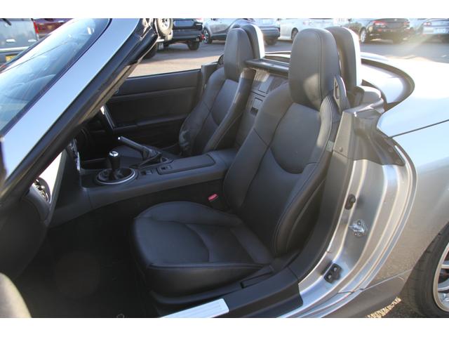 ロードスター RS RHT リトラクタブルハードトップ/BOSEサウンドシステム/6連奏CDチェンジャー/ブラックレザーシート/シートヒーター/アドバンレーシング18インチアルミ/車高調/HIDライト/オートエグゼエアクリーナー(15枚目)