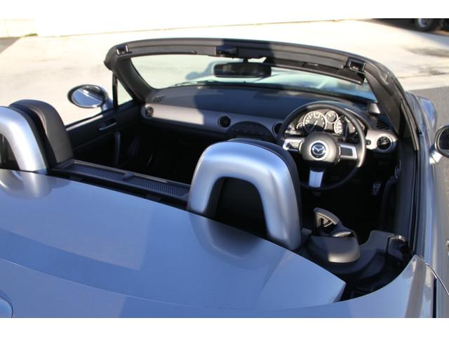 ロードスター RS RHT リトラクタブルハードトップ/BOSEサウンドシステム/6連奏CDチェンジャー/ブラックレザーシート/シートヒーター/アドバンレーシング18インチアルミ/車高調/HIDライト/オートエグゼエアクリーナー(16枚目)
