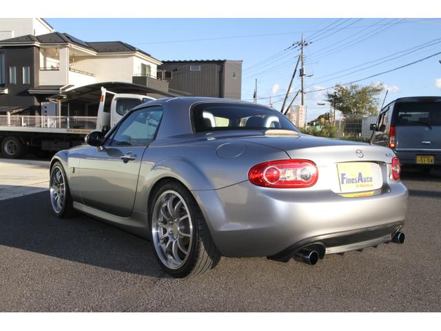 ロードスター RS RHT リトラクタブルハードトップ/BOSEサウンドシステム/6連奏CDチェンジャー/ブラックレザーシート/シートヒーター/アドバンレーシング18インチアルミ/車高調/HIDライト/オートエグゼエアクリーナー(24枚目)