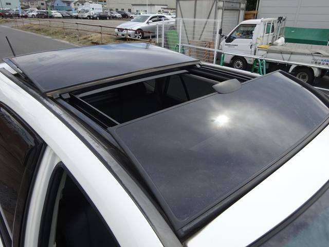 AIRS 4WD 黒革 大型サンルーフ 純正フルエアロ 純正ナビ 6連奏CD フロント・サイド・バックカメラ シートヒータ- エアサス ウッドコンビハンドル 電動テールゲート 純正18アルミ HID キーレス(22枚目)