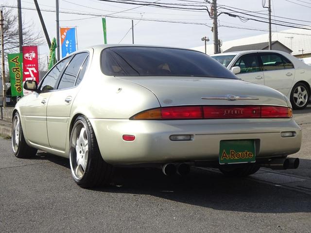 レパードＪ．フェリー タイプＬ　Ｖ６エンジン　ベージュ本革　ワンオフマフラー　車高調　外１９アルミ　運転席パワーシート　ＥＴＣ　オートライト　フォグ　電動格納ミラー　リアスモーク施工済み　ＡＢＳ（19枚目）