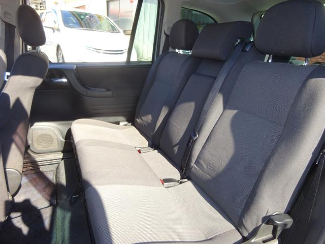 トラヴィック スバル ｓパッケージ 後期型 純正フルエアロ 専用サス マルチシーティングシステム ３列シート７人乗 キーレス 電動格納ミラー 横滑り防止装置 革巻きハンドル 純正アルミ ｒスポイラー ｐガラス 純正２２０キロメーターの中古車詳細 中古車検索なら