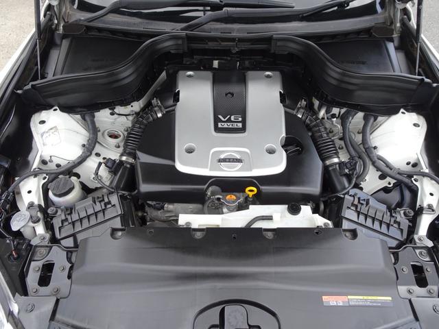 スカイラインクロスオーバー ３７０ＧＴ　ＶＱ３７ＶＨＲエンジン　７速ＡＴ　黒半革　ＢＯＳＥ音響　地デジＴＶ　純正ＨＤＤナビ　ＣＤ／ＤＶＤ再生　音楽録音　バック／サイドカメラ　スマートキー　後席電動格納　キセノン　オートライト　純正１８アルミ（8枚目）