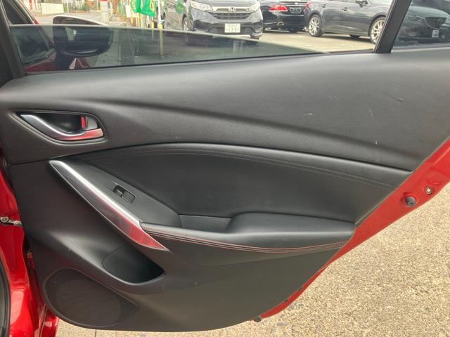 アテンザセダン XD Lパッケージ ディーゼルターボ 6速MT BOSE音響 黒革 衝突軽減ブレーキ レーダークルーズ フリップダウンモニター 社外メモリーナビ CD/DVD再生 Bカメラ トランクスルー スマートキー 純正19アルミ(56枚目)