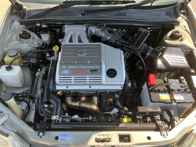 プロナード ３．０　Ｖ６／１ＭＺエンジン　走行３６０００キロ　純正ＤＶＤナビ　純正ＣＤ／ＣＳ　木目調インパネ　キーレス　ＥＴＣ　リアコーナーセンサー　デュアルオートエアコン　革巻ハンドル　運転席パワーシート　純正１５ＡＷ（8枚目）