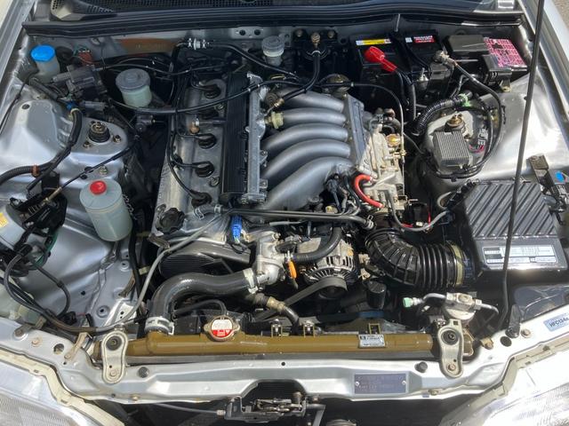 アスコット ２．０Ｓ　５速ＭＴ　直列５気筒縦置／Ｇ２０Ａエンジン　木目調インパネ　純正ＣＤオーディオ　ＦＭ／ＡＭラジオ　オートクルーズ　社外ＨＩＤ　フォグランプ　電動格納ミラー　オートエアコン　革巻ハンドル　純正１４アルミ（8枚目）