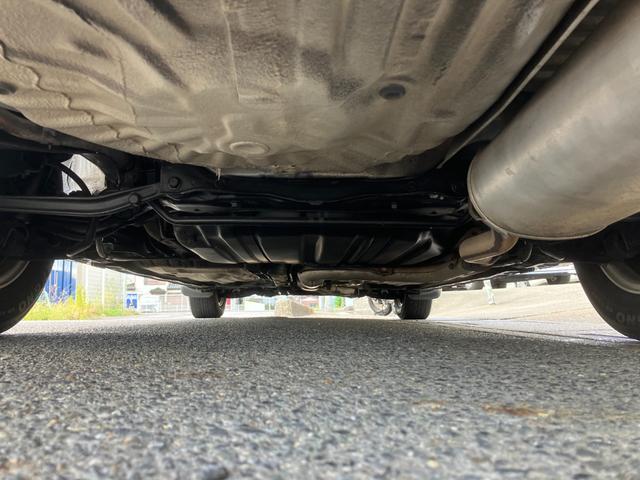 アスコット ２．０Ｓ　５速ＭＴ　直列５気筒縦置／Ｇ２０Ａエンジン　木目調インパネ　純正ＣＤオーディオ　ＦＭ／ＡＭラジオ　オートクルーズ　社外ＨＩＤ　フォグランプ　電動格納ミラー　オートエアコン　革巻ハンドル　純正１４アルミ（46枚目）