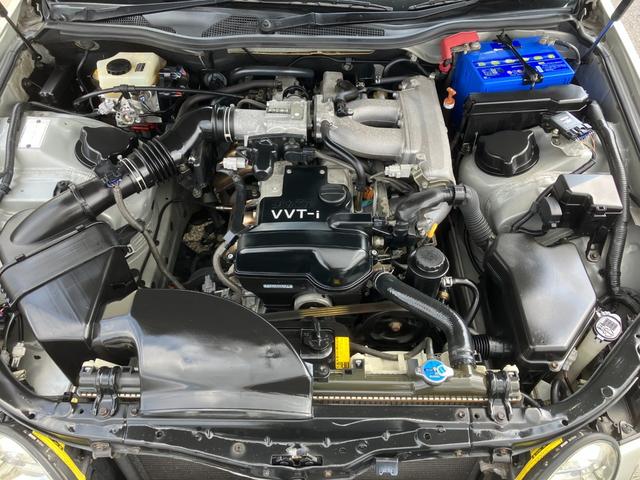 アリスト Ｓ３００ベルテックスエディション　１０ｔｈアニバーサリー　特別仕様車　２ＪＺエンジン　黒革　車高調　レクサスＧＳ用１８アルミ　ＪＢＬサウンド　専用本木目内装　クルコン　キーレス　６連奏ＣＤ／ＣＳ　コーナーセンサー　トランクスポイラー（8枚目）