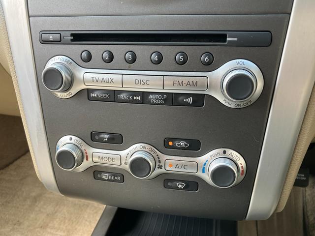 ムラーノ ２５０ＸＬ　後期型　レギュラーガソリン車　ＬＥＤデイライト　地デジＴＶ　Ｂｌｕｅｔｏｏｔｈ接続　純正ＨＤＤナビ　ＣＤ／ＤＶＤ再生　音楽録音　バック／サイドカメラ　クルコン　スマートキー　ＨＩＤ　純正１８アルミ（67枚目）
