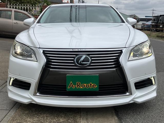 ＬＳ ＬＳ４６０　バージョンＣ　Ｉパッケージ　後期型　黒革　サンルーフ　ＷＡＬＤフルエアロ／フロントフェンダー　クレンツェ２０アルミ　レーダークルーズ　ＢＳＭ　地デジＴＶ　Ｂｌｕｅｔｏｏｔｈ接続　純正ＨＤＤナビ　ＣＤ／ＤＶＤ再生　バックカメラ（7枚目）