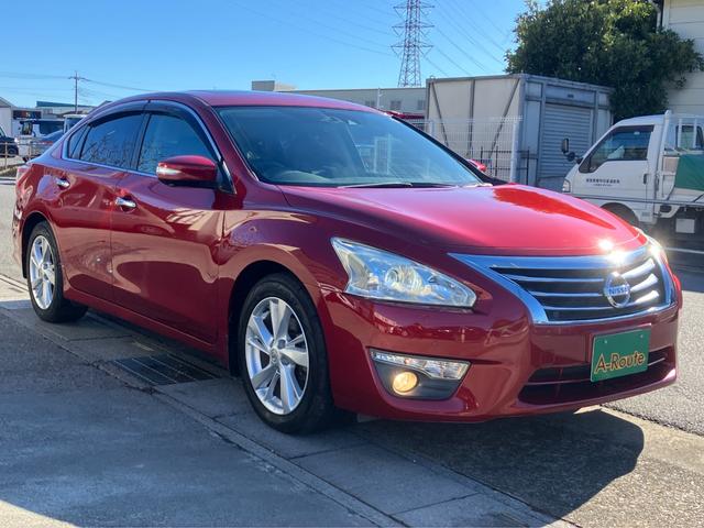 ティアナ XV ナビAVMパッケージ 黒革 サンルーフ 衝突軽減ブレーキ クルコン 全方位カメラ 助手席電動オットマン シートベンチレーション 地デジTV Bluetooth接続 純正メモリーナビ CD/DVD再生 ドラレコ 純正17AW(24枚目)