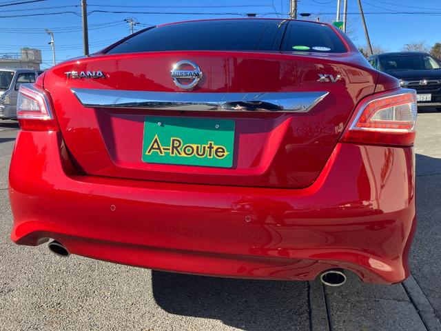 ティアナ XV ナビAVMパッケージ 黒革 サンルーフ 衝突軽減ブレーキ クルコン 全方位カメラ 助手席電動オットマン シートベンチレーション 地デジTV Bluetooth接続 純正メモリーナビ CD/DVD再生 ドラレコ 純正17AW(42枚目)