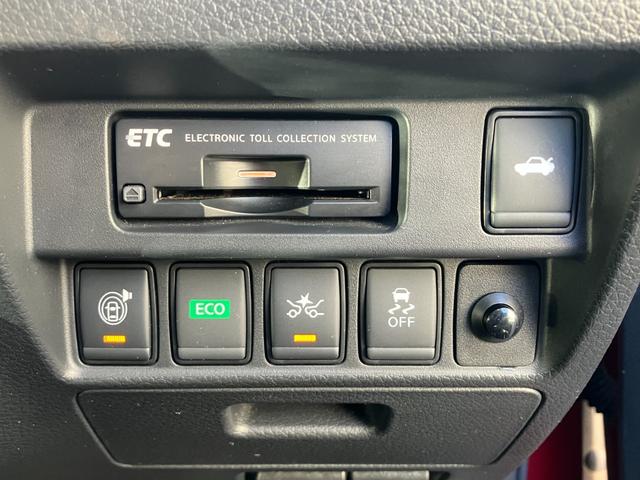 ティアナ XV ナビAVMパッケージ 黒革 サンルーフ 衝突軽減ブレーキ クルコン 全方位カメラ 助手席電動オットマン シートベンチレーション 地デジTV Bluetooth接続 純正メモリーナビ CD/DVD再生 ドラレコ 純正17AW(74枚目)