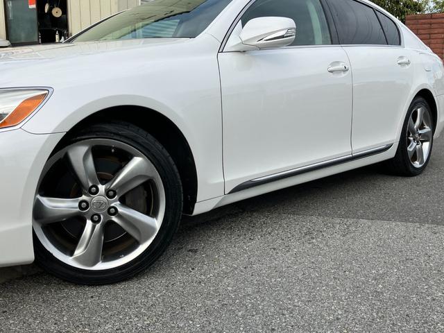 ＧＳ ＧＳ３５０　後期型　黒革　サンルーフ　シートベンチレーション　純正ＨＤＤナビ　ＣＤ　音楽録音　バックカメラ　スマートキー　ウッドコンビハンドル　ＡＦＳ　ＨＩＤ　フォグ　オートライト　リアスモーク施工　純正１８ＡＷ（9枚目）