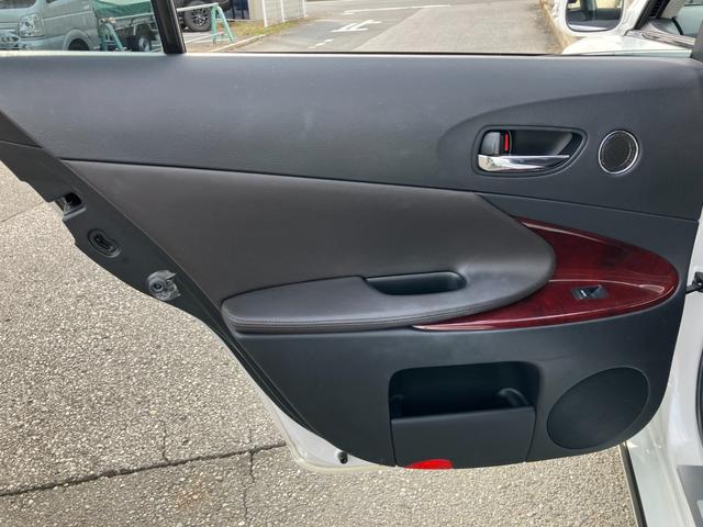 ＧＳ ＧＳ３５０　後期型　黒革　サンルーフ　シートベンチレーション　純正ＨＤＤナビ　ＣＤ　音楽録音　バックカメラ　スマートキー　ウッドコンビハンドル　ＡＦＳ　ＨＩＤ　フォグ　オートライト　リアスモーク施工　純正１８ＡＷ（63枚目）