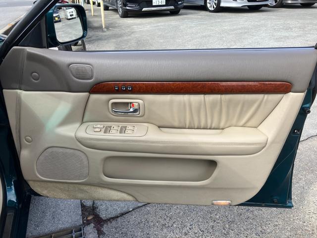 TOYOTA PROGRES NC300