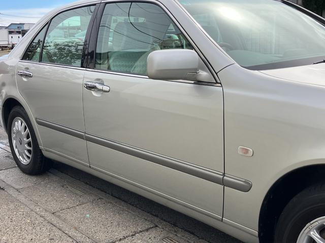 プログレ ＮＣ２５０　ウォールナットパッケージ　前期型　直６／１ＪＺ－ＧＥエンジン　本木パネル　ウッドコンビハンドル　キーレス　純正ＤＶＤナビ　ハーフシートカバー　純正アナログクロック　パワーシート　左右独立Ａ／Ｃ　電動ステアチルト　純正１５アルミ（28枚目）