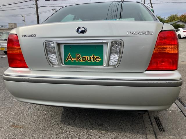 プログレ ＮＣ２５０　ウォールナットパッケージ　前期型　直６／１ＪＺ－ＧＥエンジン　本木パネル　ウッドコンビハンドル　キーレス　純正ＤＶＤナビ　ハーフシートカバー　純正アナログクロック　パワーシート　左右独立Ａ／Ｃ　電動ステアチルト　純正１５アルミ（40枚目）