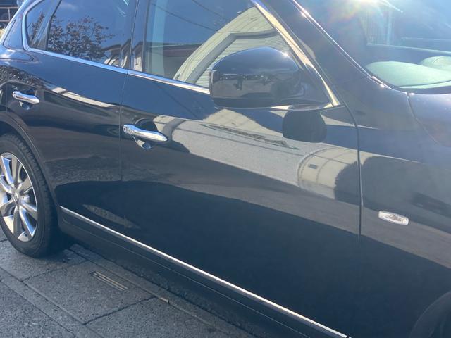 スカイラインクロスオーバー ３７０ＧＴ　黒半革　衝突軽減ブレーキ　レーダークルーズ　ＢＯＳＥ音響　地デジＴＶ　Ｂｌｕｅｔｏｏｔｈ接続　純正ＨＤＤナビ　ＣＤ／ＤＶＤ再生　音楽録音　バック／サイドカメラ　スマートキー　後席電動格納　純正１８ＡＷ（28枚目）