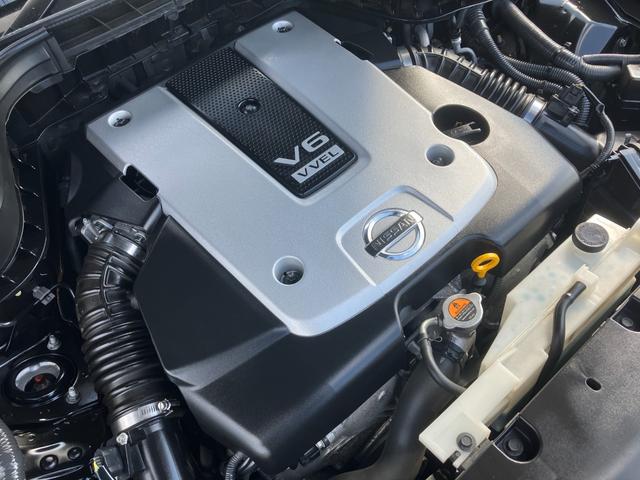 スカイラインクロスオーバー ３７０ＧＴ　黒半革　衝突軽減ブレーキ　レーダークルーズ　ＢＯＳＥ音響　地デジＴＶ　Ｂｌｕｅｔｏｏｔｈ接続　純正ＨＤＤナビ　ＣＤ／ＤＶＤ再生　音楽録音　バック／サイドカメラ　スマートキー　後席電動格納　純正１８ＡＷ（43枚目）