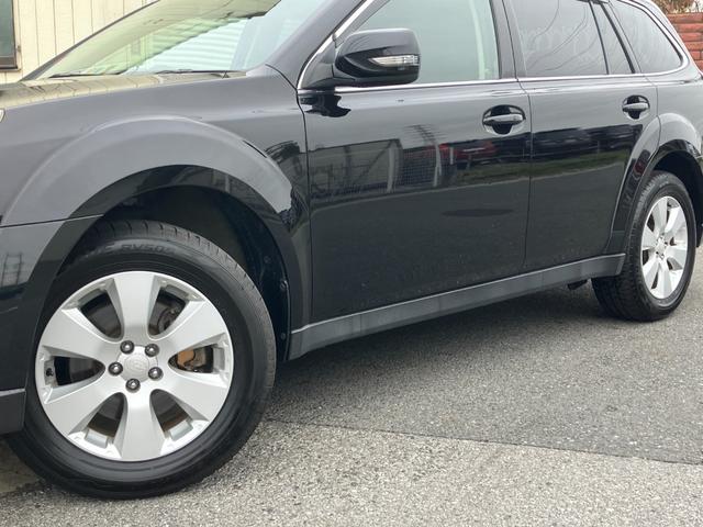 レガシィアウトバック ３．６Ｒ　ＳＩクルーズ　禁煙車　黒革　水平対向６気筒エンジン　タイミングチェーン　レギュラーガソリン車　レーダークルーズ　ＳＩ－ＤＲＩＶＥ　パドルシフト　純正ＨＤＤナビ　ＣＤ／ＤＶＤ再生　音楽録音　バックカメラ　地デジＴＶ（9枚目）