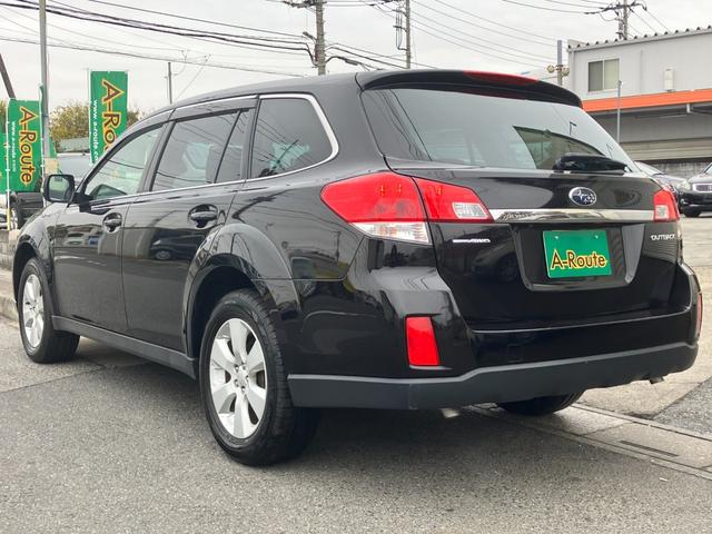 レガシィアウトバック ３．６Ｒ　ＳＩクルーズ　禁煙車　黒革　水平対向６気筒エンジン　タイミングチェーン　レギュラーガソリン車　レーダークルーズ　ＳＩ－ＤＲＩＶＥ　パドルシフト　純正ＨＤＤナビ　ＣＤ／ＤＶＤ再生　音楽録音　バックカメラ　地デジＴＶ（11枚目）