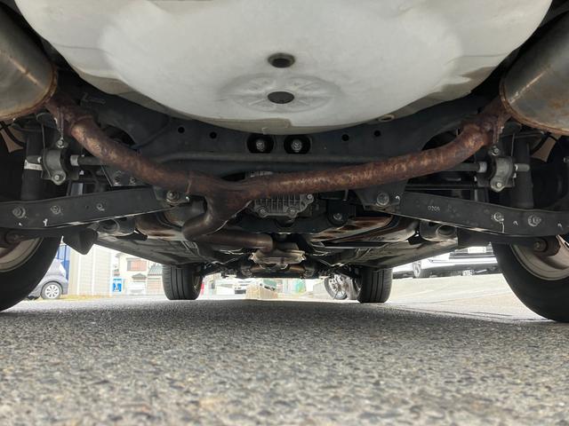 レガシィアウトバック ３．６Ｒ　ＳＩクルーズ　禁煙車　黒革　水平対向６気筒エンジン　タイミングチェーン　レギュラーガソリン車　レーダークルーズ　ＳＩ－ＤＲＩＶＥ　パドルシフト　純正ＨＤＤナビ　ＣＤ／ＤＶＤ再生　音楽録音　バックカメラ　地デジＴＶ（43枚目）