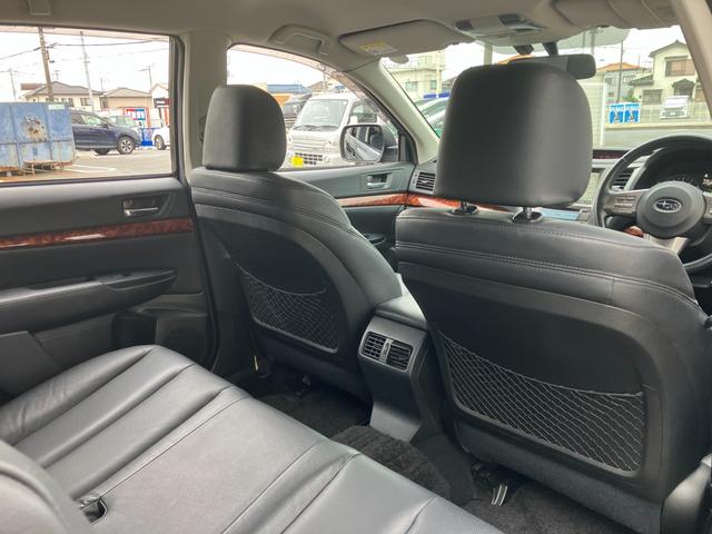 レガシィアウトバック ３．６Ｒ　ＳＩクルーズ　禁煙車　黒革　水平対向６気筒エンジン　タイミングチェーン　レギュラーガソリン車　レーダークルーズ　ＳＩ－ＤＲＩＶＥ　パドルシフト　純正ＨＤＤナビ　ＣＤ／ＤＶＤ再生　音楽録音　バックカメラ　地デジＴＶ（51枚目）