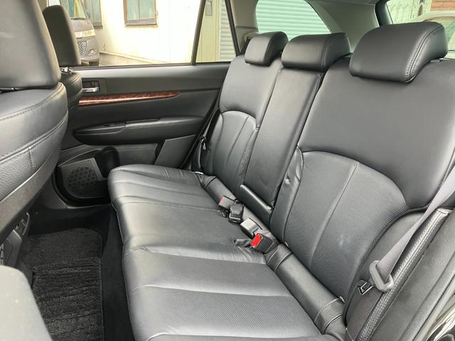 レガシィアウトバック ３．６Ｒ　ＳＩクルーズ　禁煙車　黒革　水平対向６気筒エンジン　タイミングチェーン　レギュラーガソリン車　レーダークルーズ　ＳＩ－ＤＲＩＶＥ　パドルシフト　純正ＨＤＤナビ　ＣＤ／ＤＶＤ再生　音楽録音　バックカメラ　地デジＴＶ（54枚目）