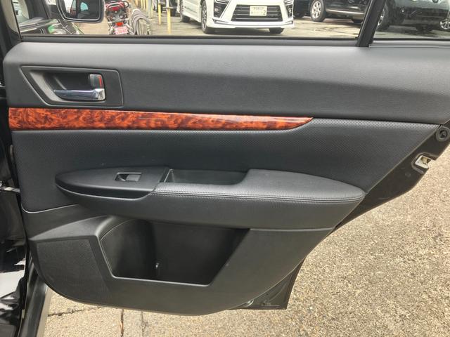 レガシィアウトバック ３．６Ｒ　ＳＩクルーズ　禁煙車　黒革　水平対向６気筒エンジン　タイミングチェーン　レギュラーガソリン車　レーダークルーズ　ＳＩ－ＤＲＩＶＥ　パドルシフト　純正ＨＤＤナビ　ＣＤ／ＤＶＤ再生　音楽録音　バックカメラ　地デジＴＶ（58枚目）