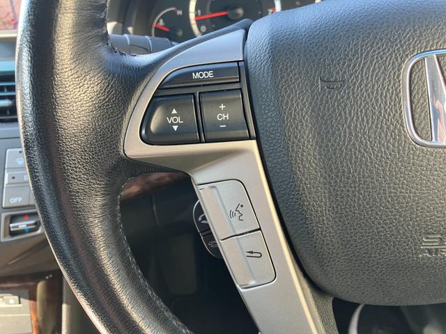 インスパイア ３５ｉＬ　黒半革　レギュラーガソリン車　衝突軽減ブレーキ　レーダークルーズ　地デジＴＶ　純正ＨＤＤナビ　ＣＤ／ＤＶＤ再生　音楽録音　バックカメラ　スマートキー　ハーフシートカバー　ウッドコンビハンドル／インパネ（66枚目）