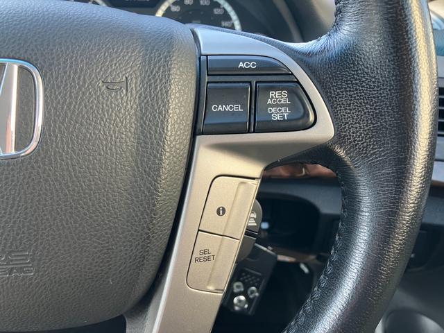 インスパイア ３５ｉＬ　黒半革　レギュラーガソリン車　衝突軽減ブレーキ　レーダークルーズ　地デジＴＶ　純正ＨＤＤナビ　ＣＤ／ＤＶＤ再生　音楽録音　バックカメラ　スマートキー　ハーフシートカバー　ウッドコンビハンドル／インパネ（67枚目）