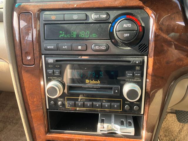 レガシィランカスター ランカスター　水平対向エンジン　デュアルレンジ　５速ＭＴ　サンルーフ　４ＷＤ　ハーフレザー　純正ＭＯＭＯウッドコンビハンドル　ウッド調インパネ　マッキントッシュＣＤ／ＭＤ　キーレス　ＥＴＣ　トノカバー　純正１６ＡＷ（19枚目）