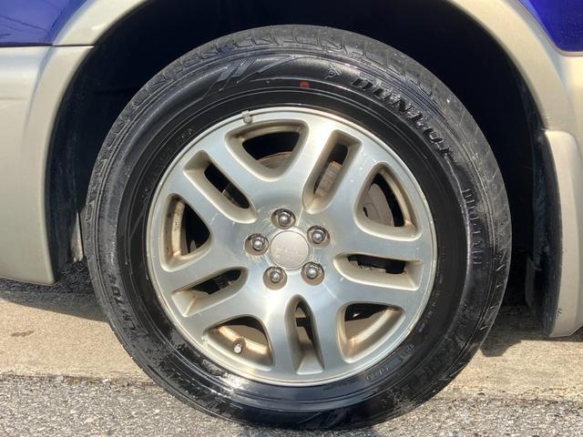 レガシィランカスター ランカスター　水平対向エンジン　デュアルレンジ　５速ＭＴ　サンルーフ　４ＷＤ　ハーフレザー　純正ＭＯＭＯウッドコンビハンドル　ウッド調インパネ　マッキントッシュＣＤ／ＭＤ　キーレス　ＥＴＣ　トノカバー　純正１６ＡＷ（42枚目）