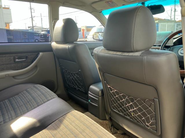 レガシィランカスター ランカスター　水平対向エンジン　デュアルレンジ　５速ＭＴ　サンルーフ　４ＷＤ　ハーフレザー　純正ＭＯＭＯウッドコンビハンドル　ウッド調インパネ　マッキントッシュＣＤ／ＭＤ　キーレス　ＥＴＣ　トノカバー　純正１６ＡＷ（53枚目）