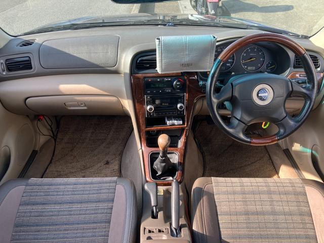 レガシィランカスター ランカスター　水平対向エンジン　デュアルレンジ　５速ＭＴ　サンルーフ　４ＷＤ　ハーフレザー　純正ＭＯＭＯウッドコンビハンドル　ウッド調インパネ　マッキントッシュＣＤ／ＭＤ　キーレス　ＥＴＣ　トノカバー　純正１６ＡＷ（62枚目）