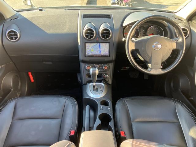 デュアリス ２０ＧアーバンブラックレザーＩＩ　禁煙車　後期型　スタイリッシュガラスルーフ　黒革シート　前後ドラレコ　地デジＴＶ　Ｂｌｕｅｔｏｏｔｈ接続　純正メモリーナビ　バックカメラ　スマートキー　革巻ハンドル　ＨＩＤ　オートライト　純正１８ＡＷ（13枚目）