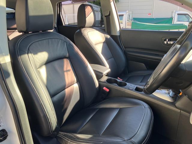 デュアリス ２０ＧアーバンブラックレザーＩＩ　禁煙車　後期型　スタイリッシュガラスルーフ　黒革シート　前後ドラレコ　地デジＴＶ　Ｂｌｕｅｔｏｏｔｈ接続　純正メモリーナビ　バックカメラ　スマートキー　革巻ハンドル　ＨＩＤ　オートライト　純正１８ＡＷ（15枚目）