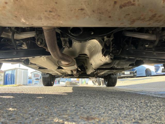 デュアリス ２０ＧアーバンブラックレザーＩＩ　禁煙車　後期型　スタイリッシュガラスルーフ　黒革シート　前後ドラレコ　地デジＴＶ　Ｂｌｕｅｔｏｏｔｈ接続　純正メモリーナビ　バックカメラ　スマートキー　革巻ハンドル　ＨＩＤ　オートライト　純正１８ＡＷ（44枚目）