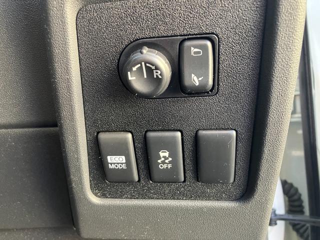 デュアリス ２０ＧアーバンブラックレザーＩＩ　禁煙車　後期型　スタイリッシュガラスルーフ　黒革シート　前後ドラレコ　地デジＴＶ　Ｂｌｕｅｔｏｏｔｈ接続　純正メモリーナビ　バックカメラ　スマートキー　革巻ハンドル　ＨＩＤ　オートライト　純正１８ＡＷ（70枚目）