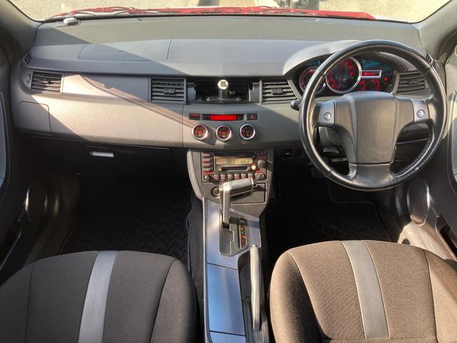 ＷｉＬＬ ＶＳ ２ＺＺ－ＧＥ　１．８ＶＶＴＬ－ｉ　タイミングチェーン　純正フルエアロ　リアスポイラー　純正１６アルミ　ステアリングシフト　キーレス　純正ＣＤ／ＭＤデッキ　革巻ハンドル　オートエアコン　プライバシーガラス　純正フロアマット　電格ミラー（13枚目）