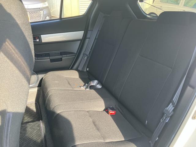 ＷｉＬＬ ＶＳ ２ＺＺ－ＧＥ　１．８ＶＶＴＬ－ｉ　タイミングチェーン　純正フルエアロ　リアスポイラー　純正１６アルミ　ステアリングシフト　キーレス　純正ＣＤ／ＭＤデッキ　革巻ハンドル　オートエアコン　プライバシーガラス　純正フロアマット　電格ミラー（16枚目）