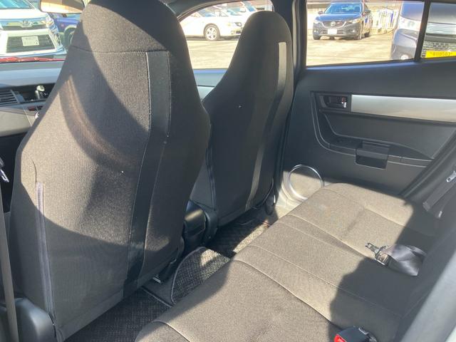 ＷｉＬＬ ＶＳ ２ＺＺ－ＧＥ　１．８ＶＶＴＬ－ｉ　タイミングチェーン　純正フルエアロ　リアスポイラー　純正１６アルミ　ステアリングシフト　キーレス　純正ＣＤ／ＭＤデッキ　革巻ハンドル　オートエアコン　プライバシーガラス　純正フロアマット　電格ミラー（52枚目）