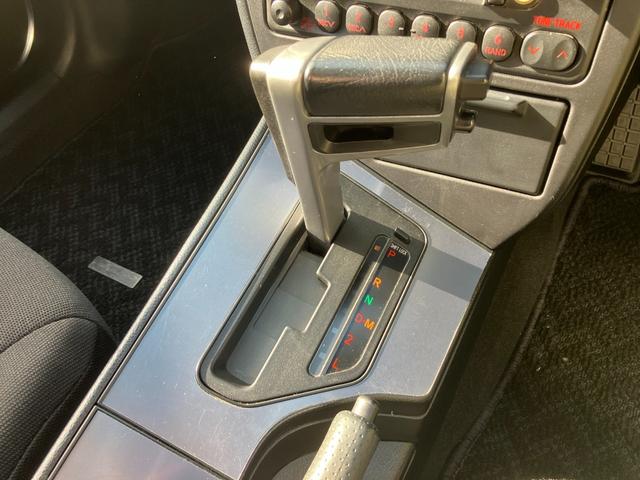 ＷｉＬＬ ＶＳ ２ＺＺ－ＧＥ　１．８ＶＶＴＬ－ｉ　タイミングチェーン　純正フルエアロ　リアスポイラー　純正１６アルミ　ステアリングシフト　キーレス　純正ＣＤ／ＭＤデッキ　革巻ハンドル　オートエアコン　プライバシーガラス　純正フロアマット　電格ミラー（64枚目）